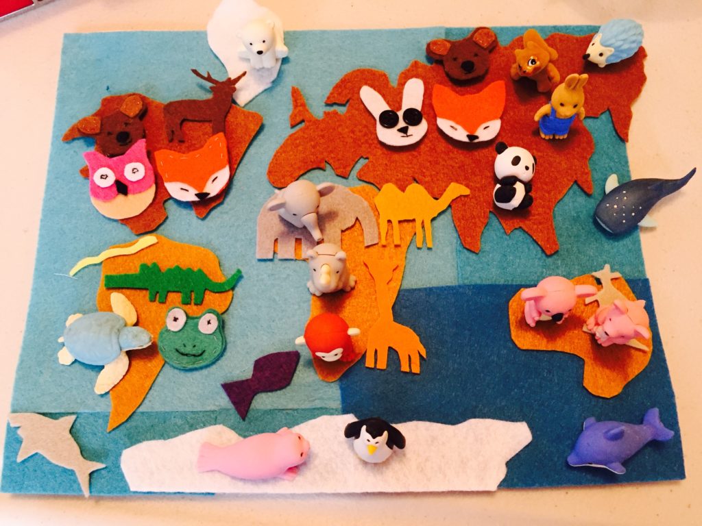Felt world map, felt book, felt page, quiet book page, felt crafts, felt crafts for kids, diy world map, animal world map, diy activities for kids, learning geography, learning animals of the world, crafts for kids